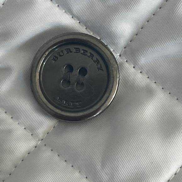 Burberry White Quilted Jacket - Picture 4 of 5